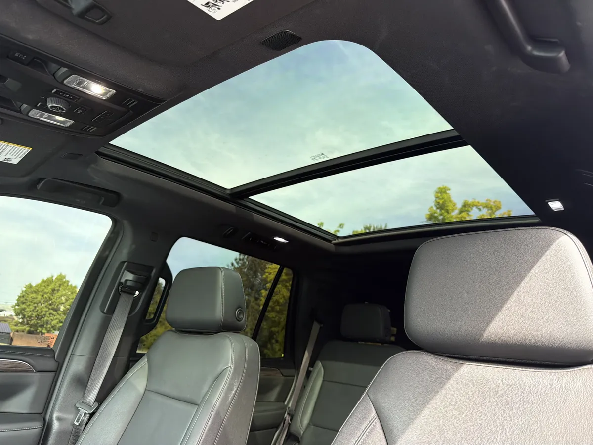 2022 Chevrolet Tahoe LT thumbnail 7