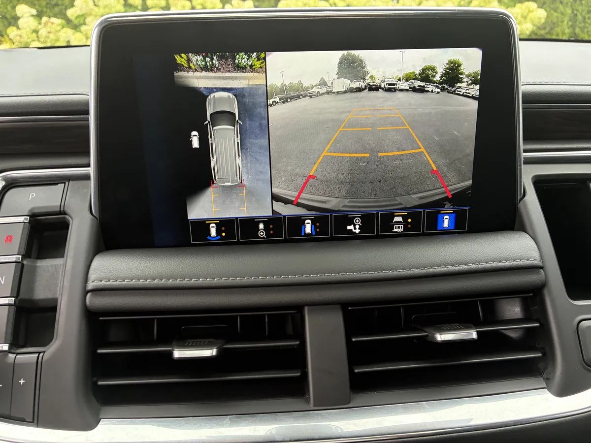 2022 Chevrolet Tahoe LT thumbnail 34