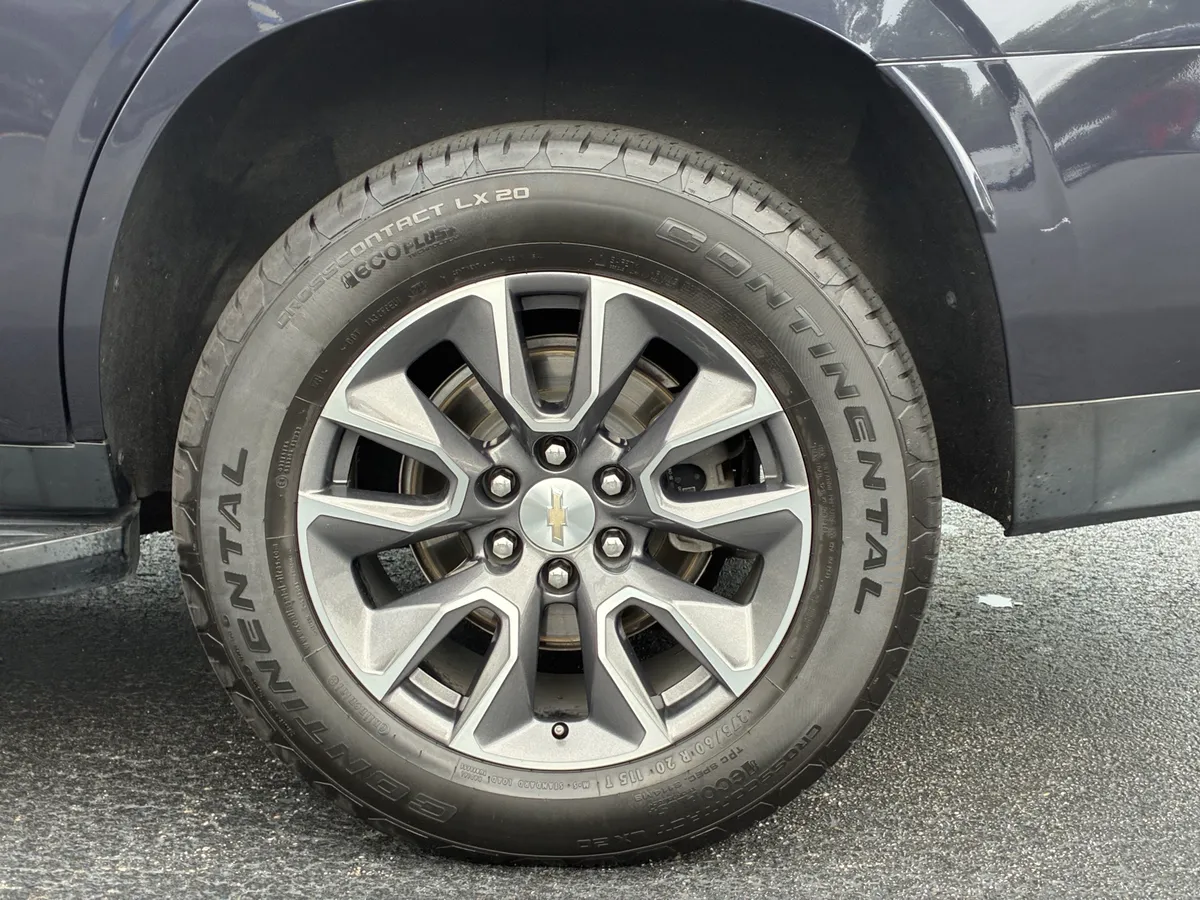2022 Chevrolet Tahoe LT thumbnail 9