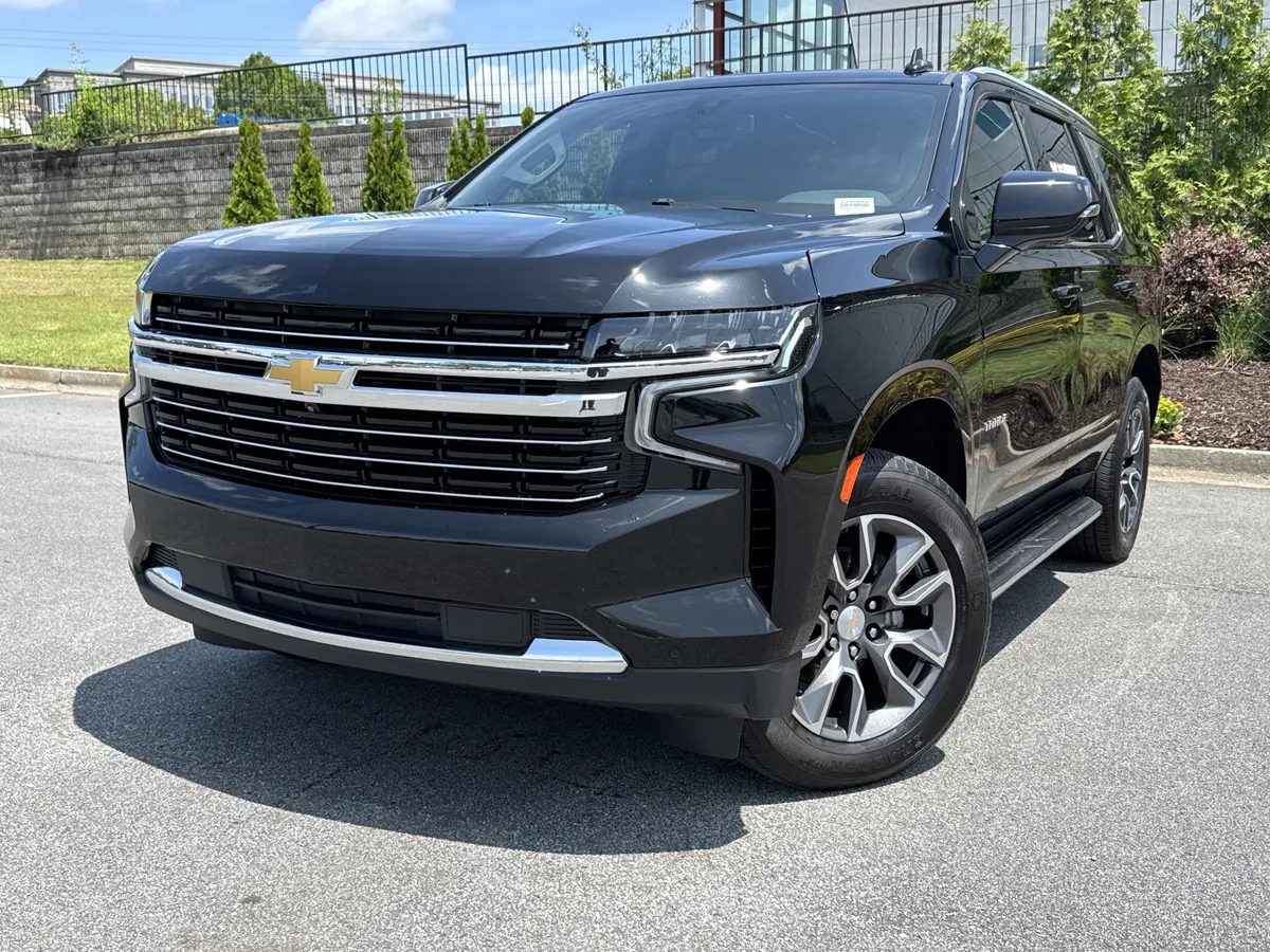 2022 Chevrolet Tahoe LT thumbnail 4