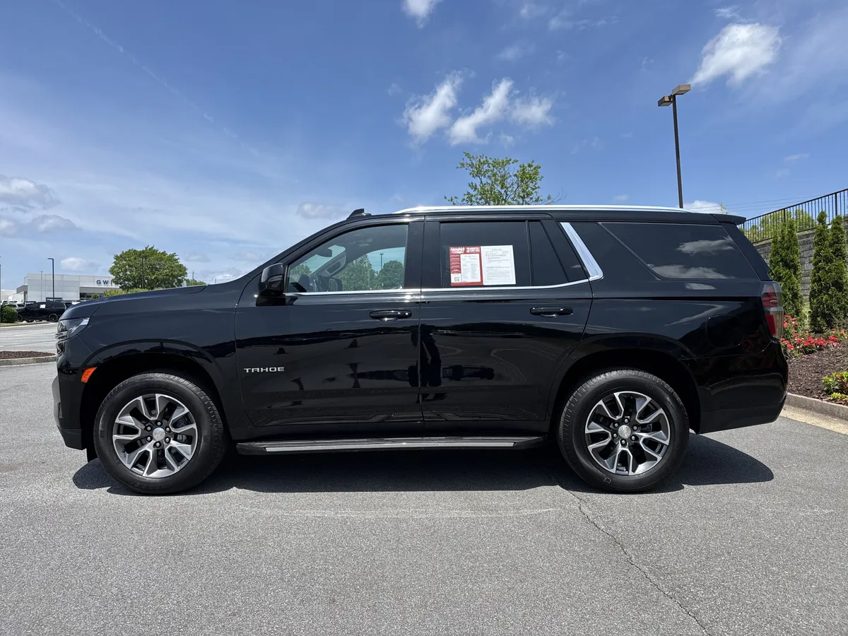 2022 Chevrolet Tahoe LT thumbnail 6