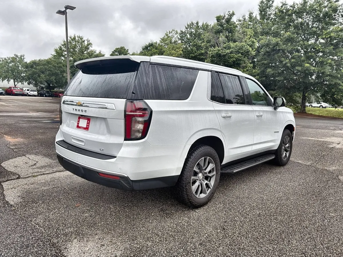 2022 Chevrolet Tahoe LT thumbnail 8