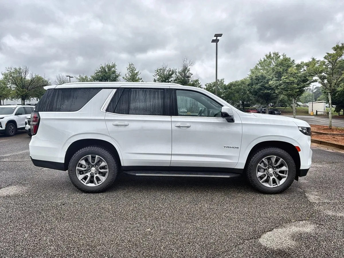 2022 Chevrolet Tahoe LT thumbnail 9