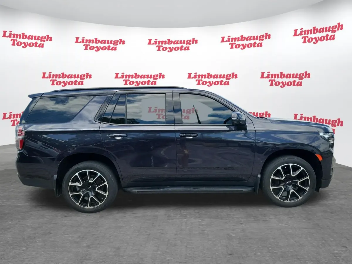 2022 Chevrolet Tahoe RST thumbnail 2