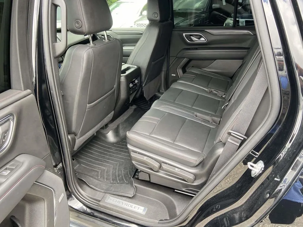 2022 Chevrolet Tahoe RST thumbnail 24