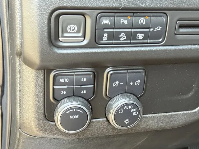 2022 Chevrolet Tahoe Z71 thumbnail 14