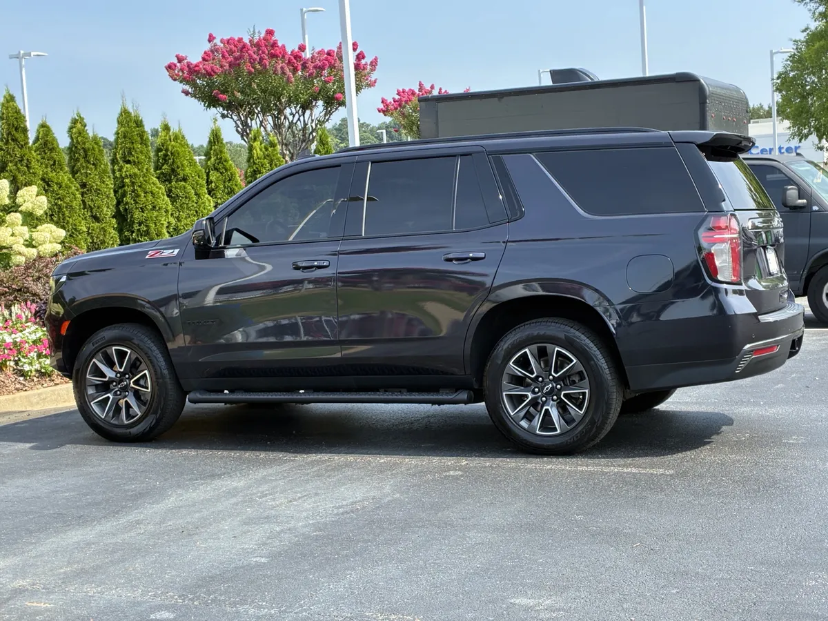 2022 Chevrolet Tahoe Z71 thumbnail 12