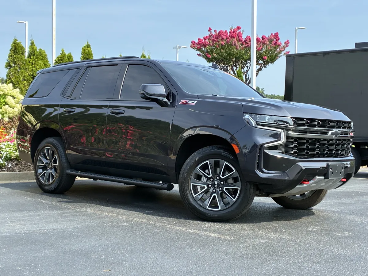 2022 Chevrolet Tahoe Z71 thumbnail 3