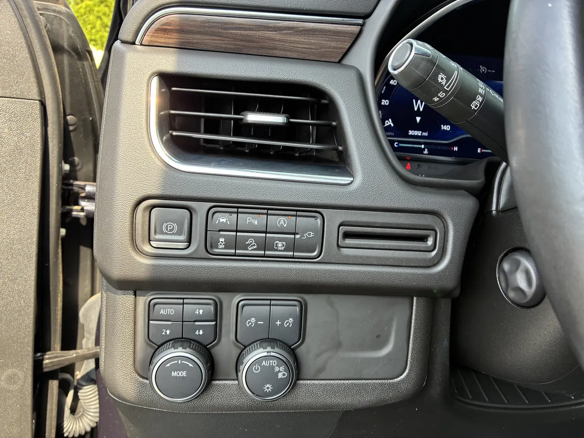 2022 Chevrolet Tahoe Z71 thumbnail 30