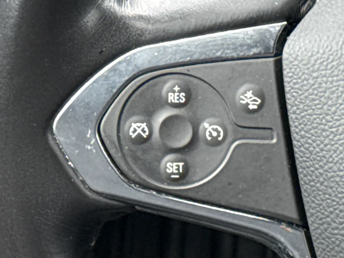 2022 Chevrolet Traverse LT Leather thumbnail 18