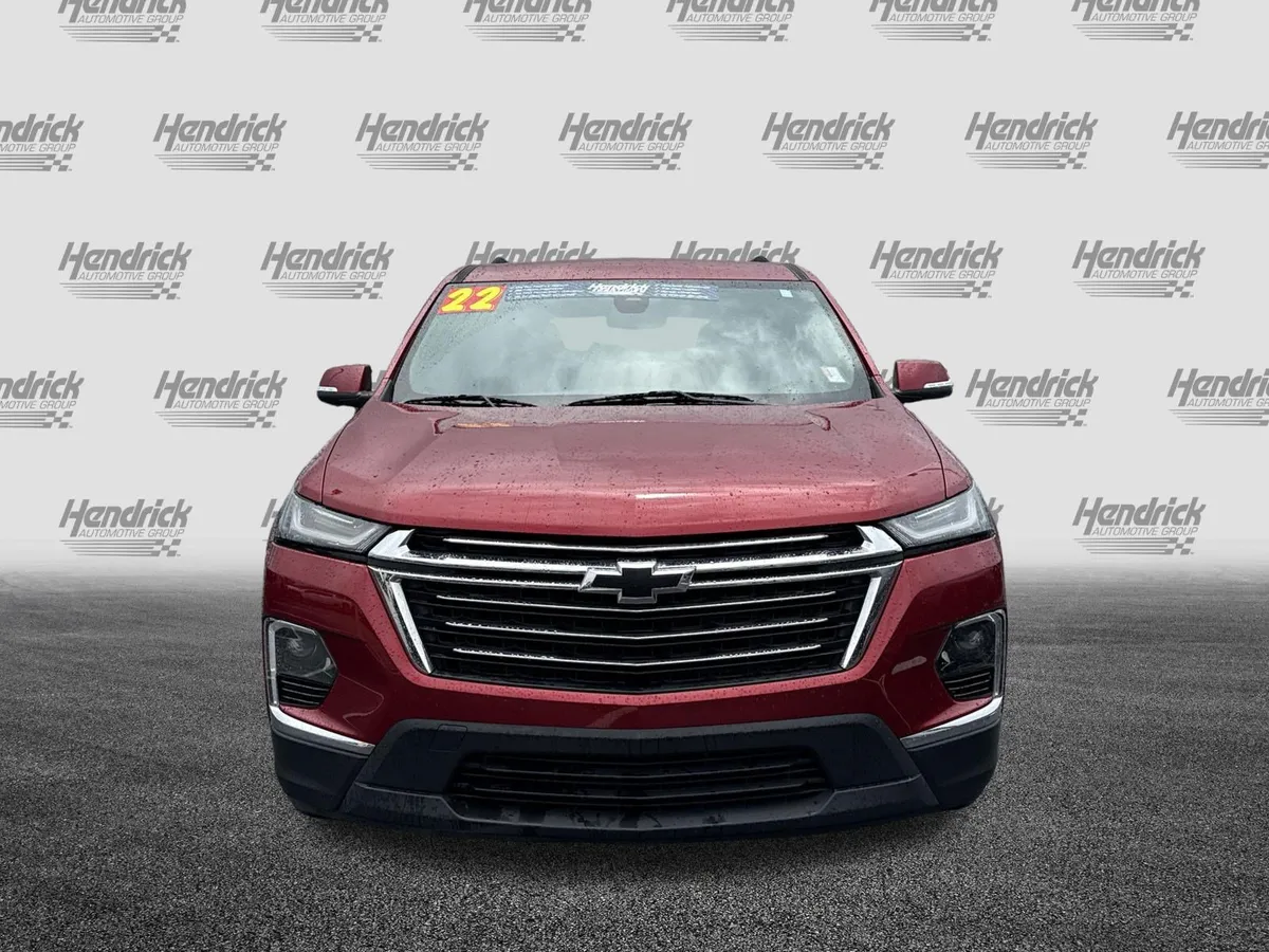 2022 Chevrolet Traverse LT Leather thumbnail 2