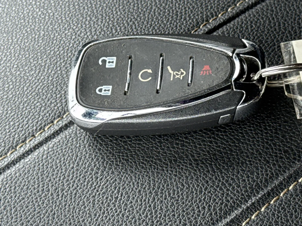 2022 Chevrolet Traverse LT Leather thumbnail 34