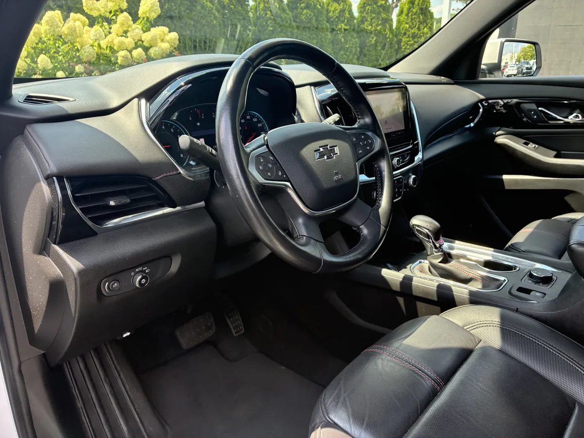 2022 Chevrolet Traverse RS thumbnail 17