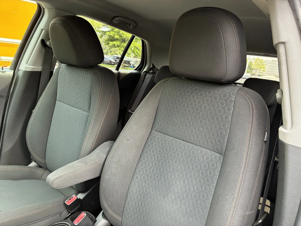 2022 Chevrolet Trax LS thumbnail 18