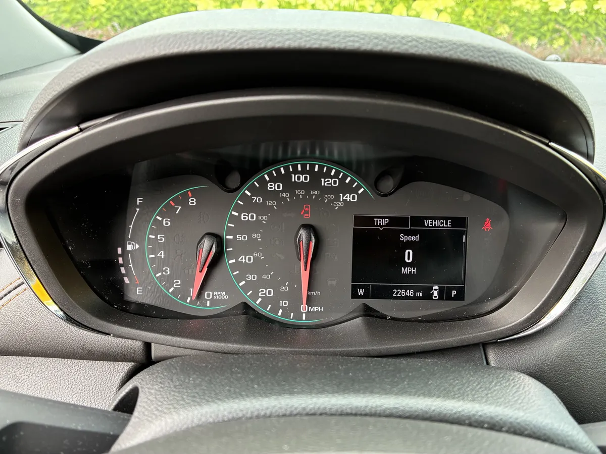 2022 Chevrolet Trax LS thumbnail 27
