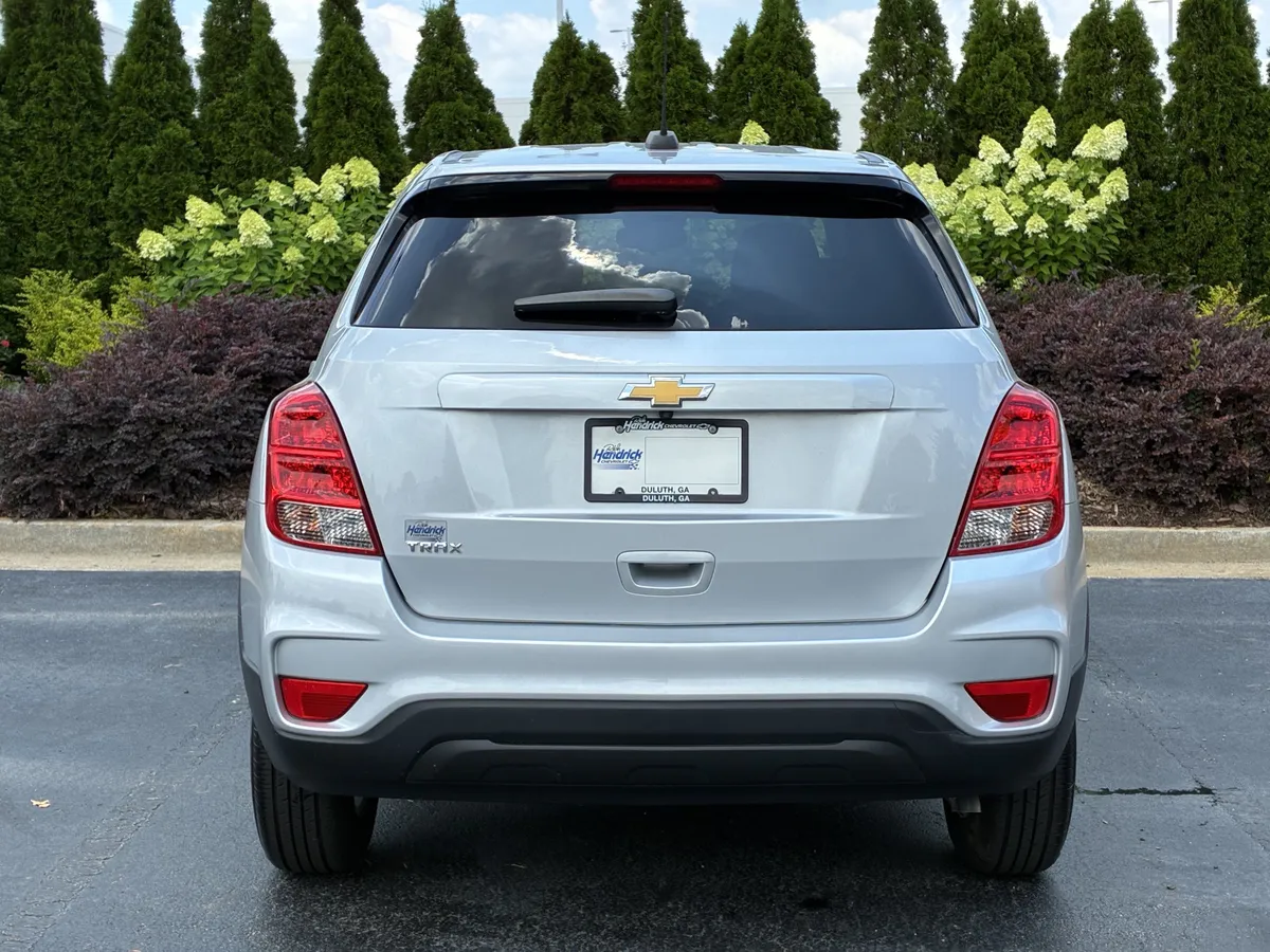 2022 Chevrolet Trax LS thumbnail 6