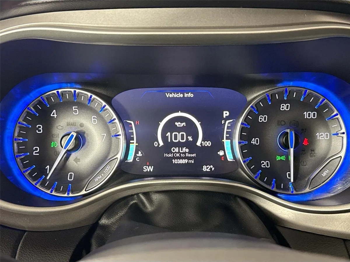 2022 Chrysler Pacifica Touring L thumbnail 17