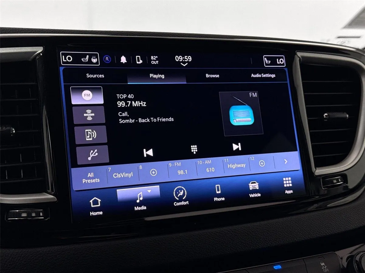 2022 Chrysler Pacifica Touring L thumbnail 19
