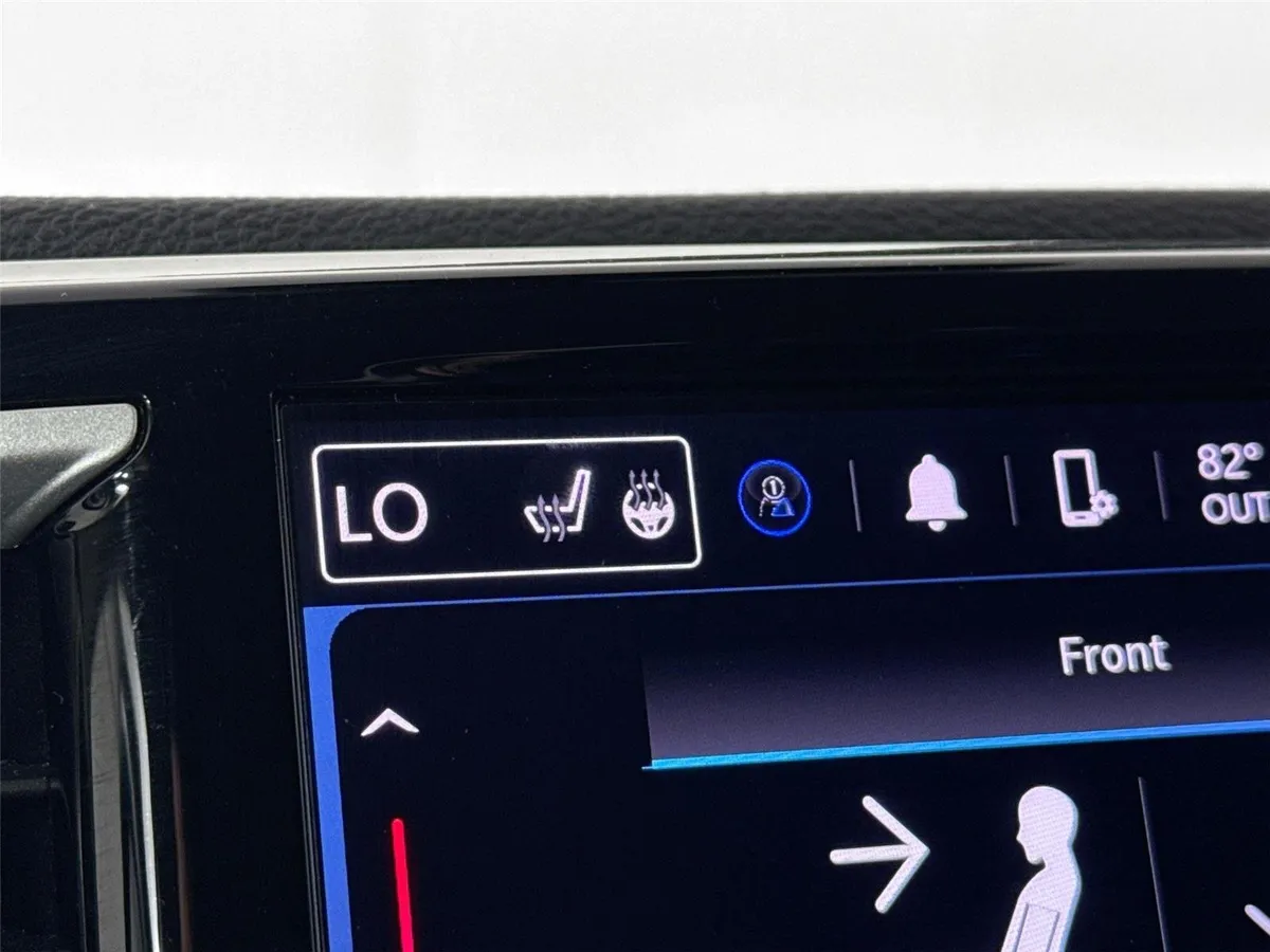 2022 Chrysler Pacifica Touring L thumbnail 6