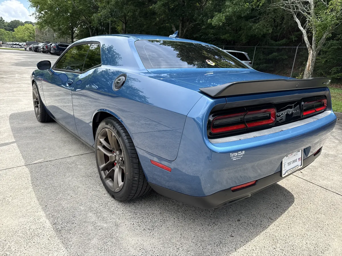 2022 Dodge Challenger R/T Scat Pack thumbnail 5