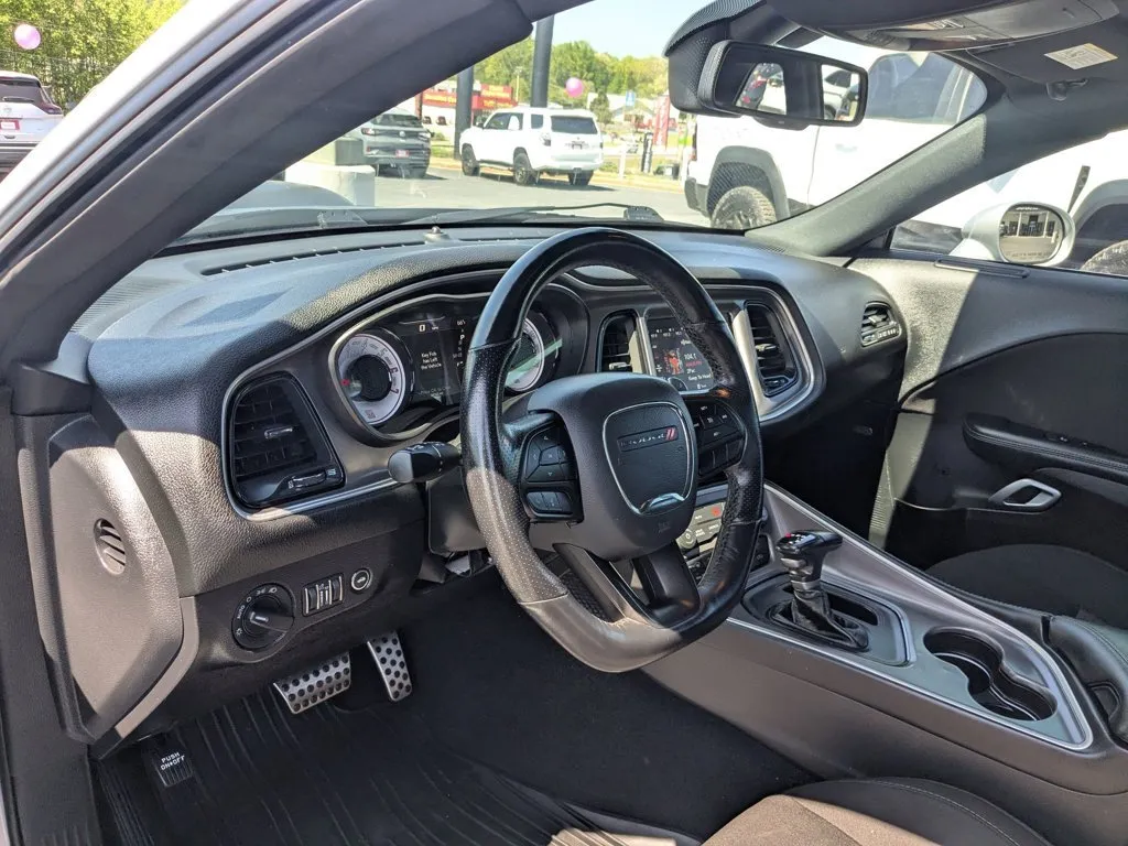2022 Dodge Challenger R/T Scat Pack Widebody thumbnail 14
