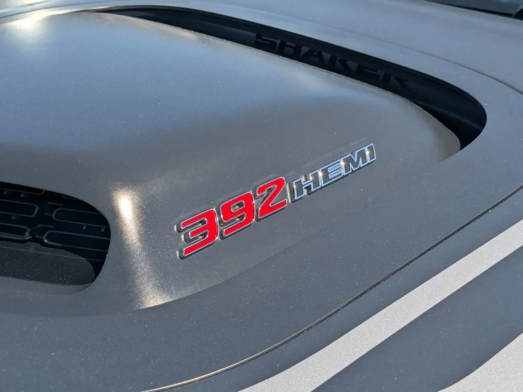 2022 Dodge Challenger R/T Scat Pack Widebody thumbnail 31