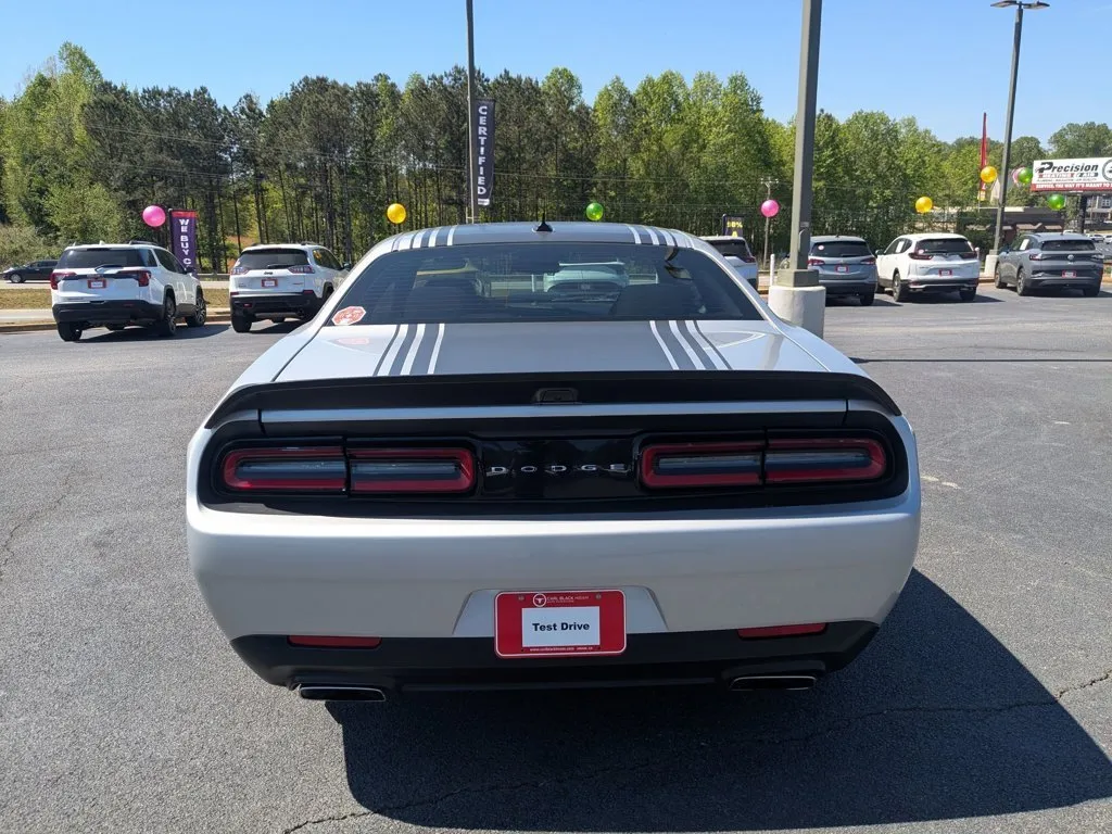2022 Dodge Challenger R/T Scat Pack Widebody thumbnail 6