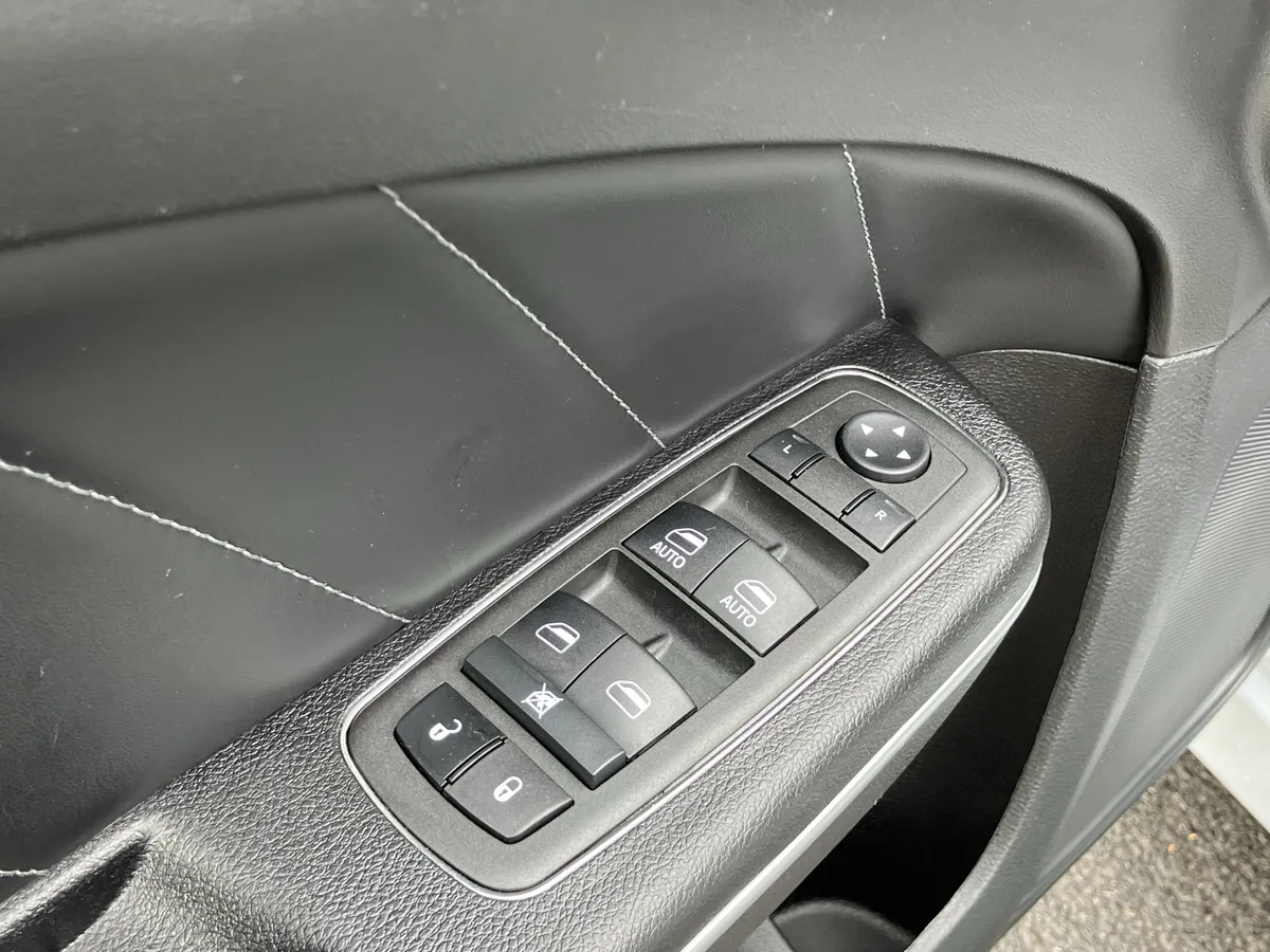 2022 Dodge Charger Scat Pack thumbnail 14