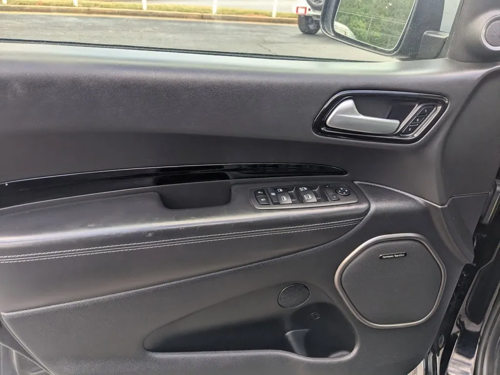 2022 Dodge Durango Citadel thumbnail 10