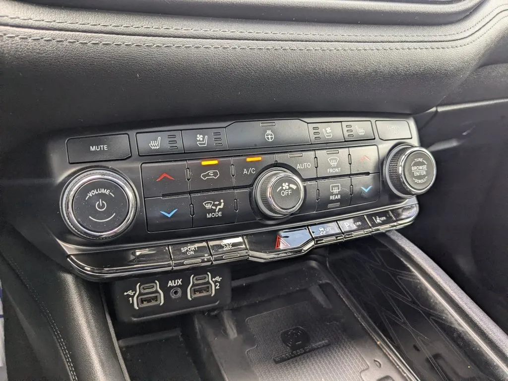 2022 Dodge Durango Citadel thumbnail 18