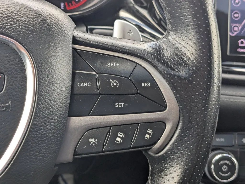 2022 Dodge Durango Citadel thumbnail 23