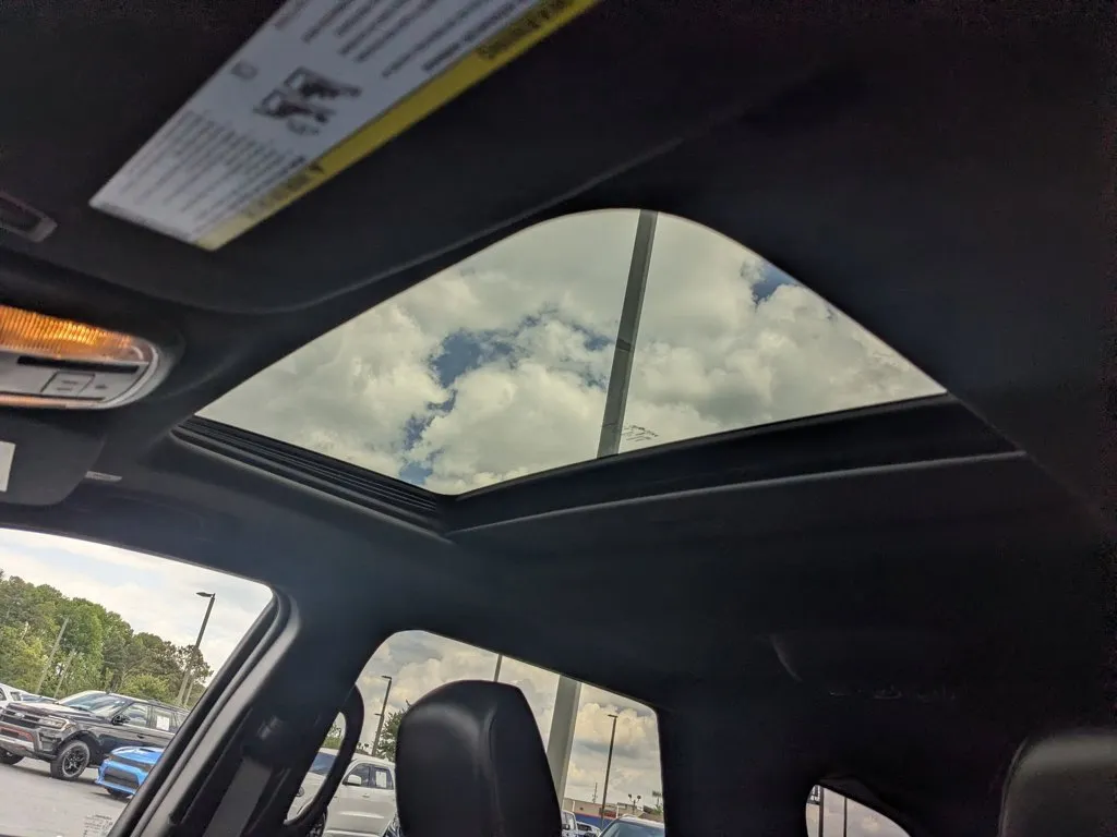 2022 Dodge Durango Citadel thumbnail 24