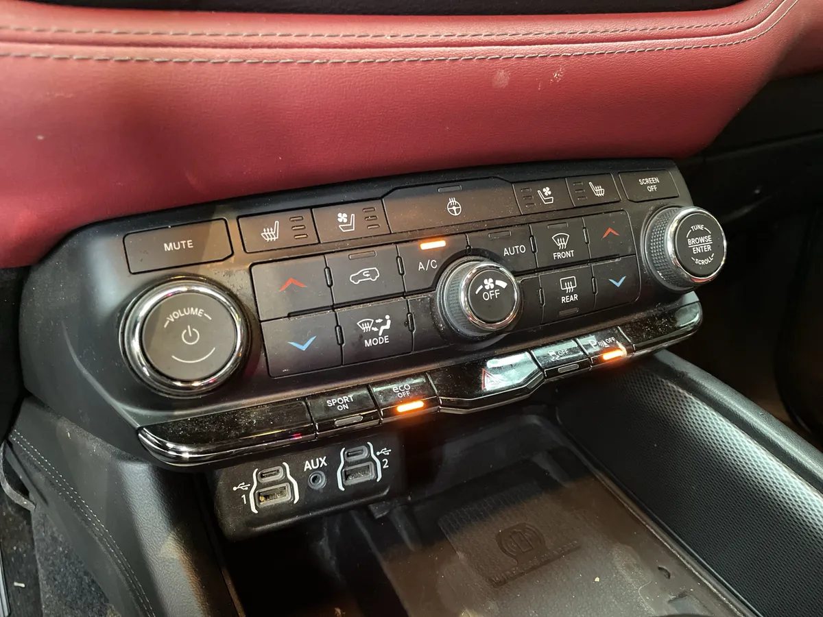 2022 Dodge Durango R/T thumbnail 14