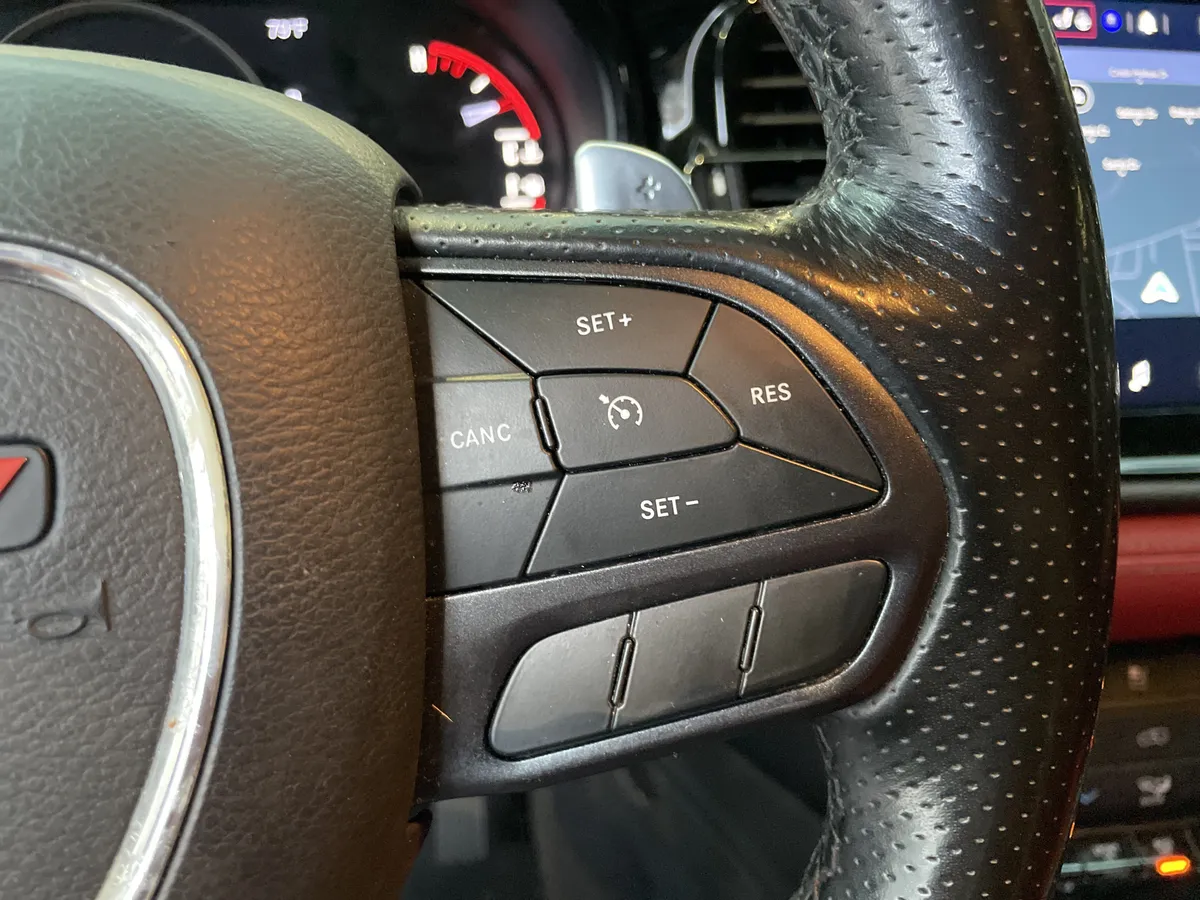 2022 Dodge Durango R/T thumbnail 17