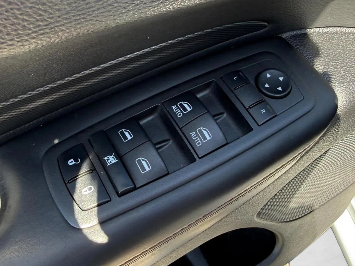 2022 Dodge Durango R/T thumbnail 21