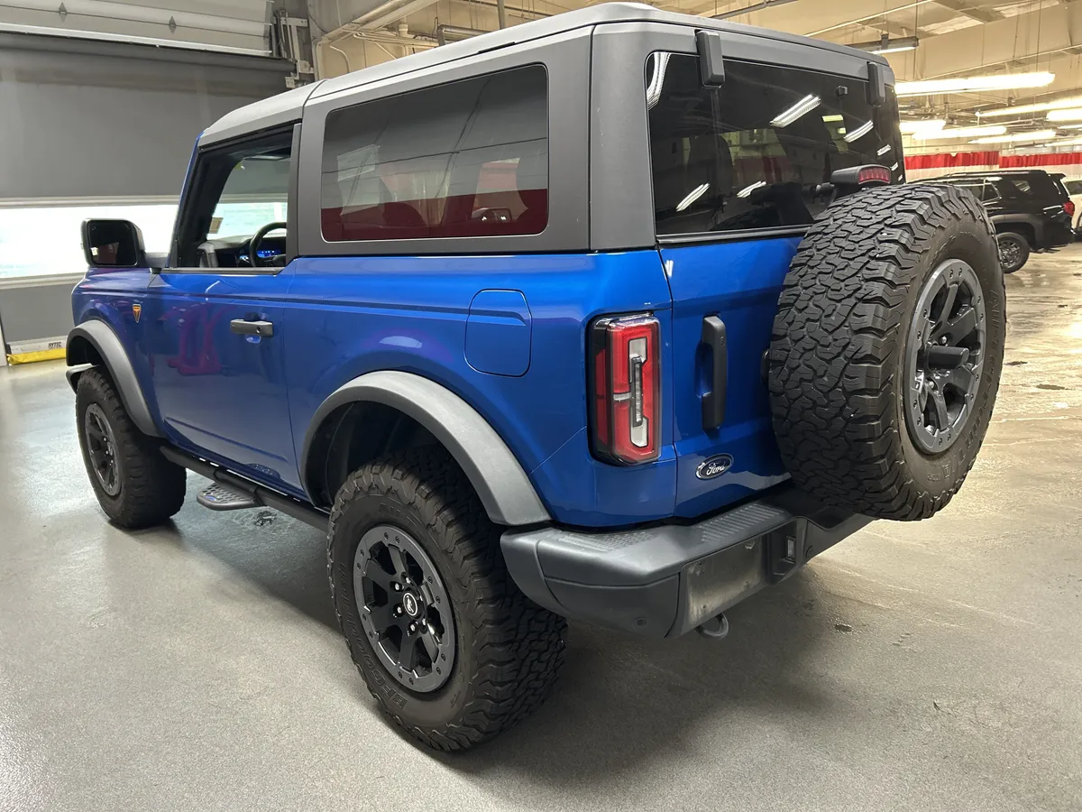 2022 Ford Bronco Badlands thumbnail 8