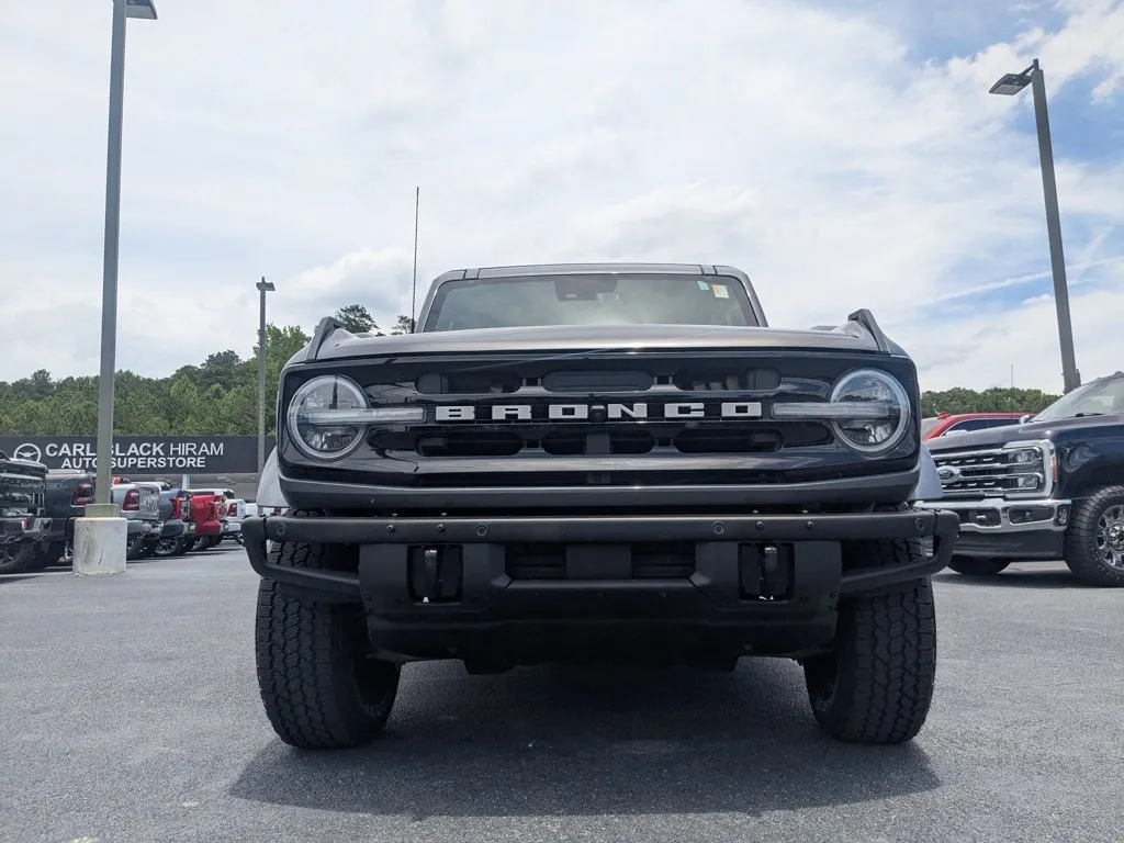 2022 Ford Bronco Outer Banks thumbnail 2