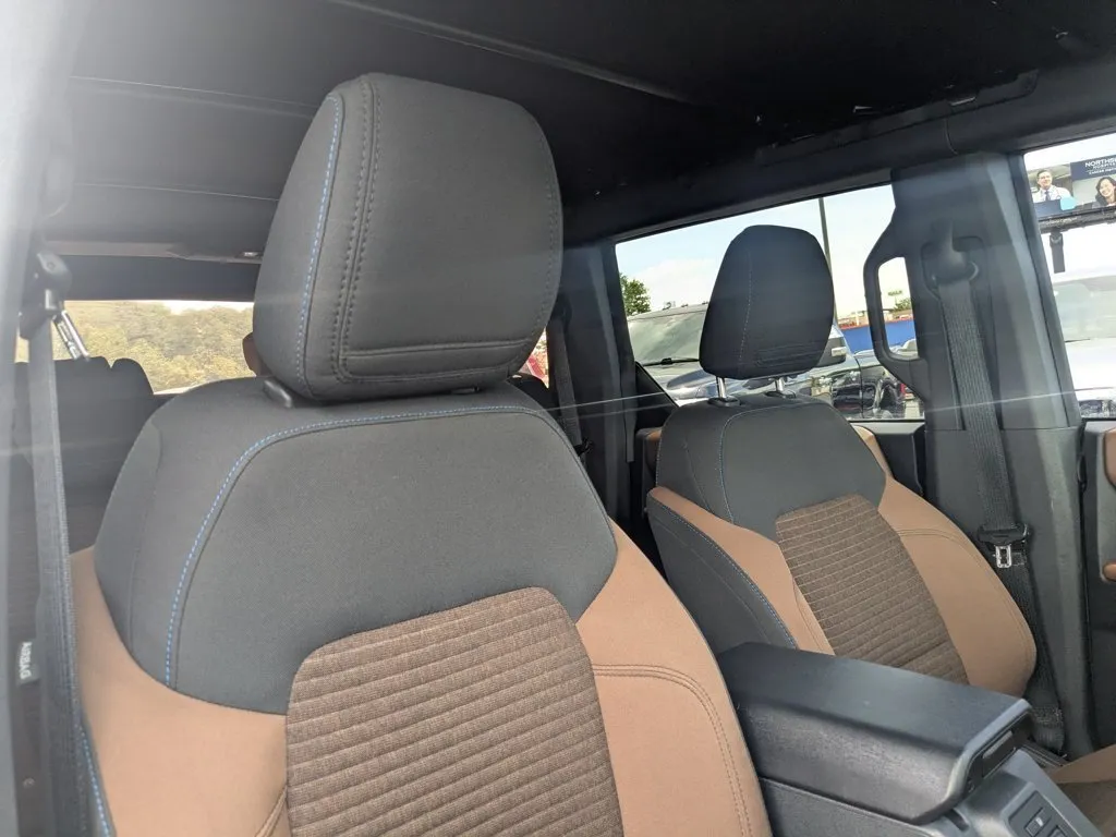 2022 Ford Bronco Outer Banks thumbnail 27