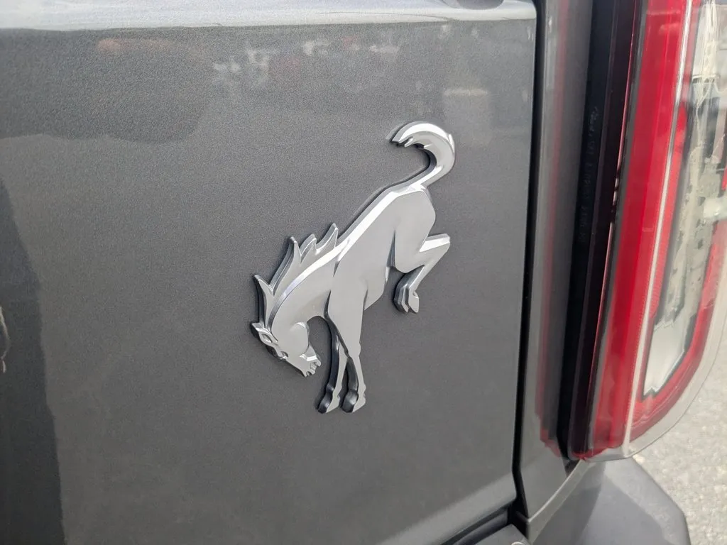2022 Ford Bronco Outer Banks thumbnail 29