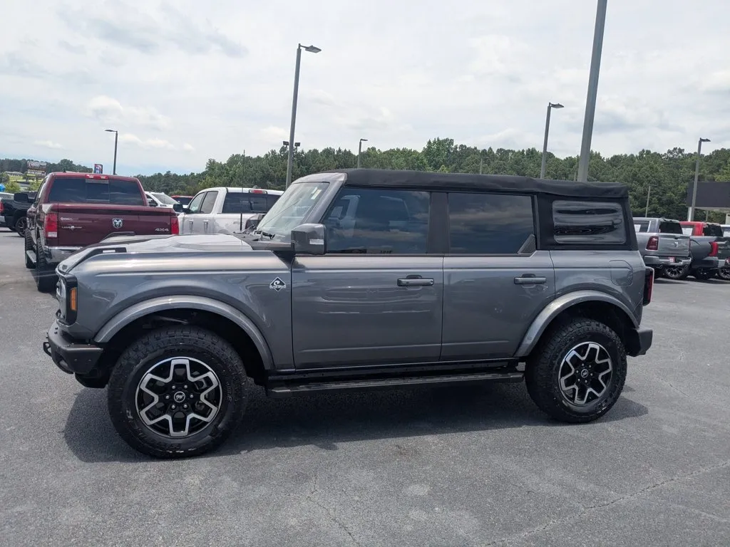 2022 Ford Bronco Outer Banks thumbnail 8