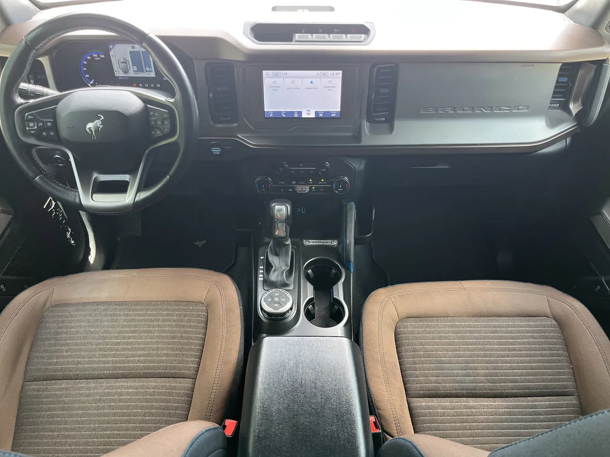 2022 Ford Bronco Outer Banks thumbnail 3