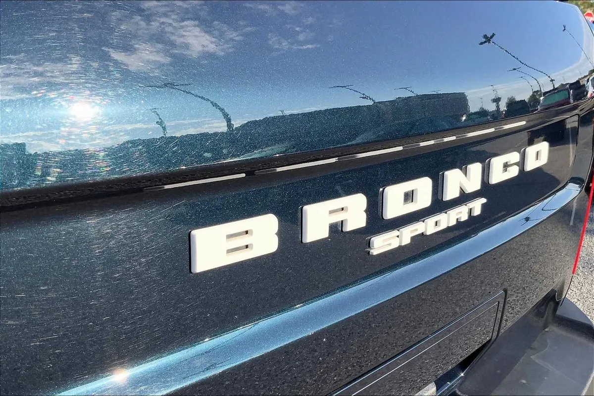 2022 Ford Bronco Sport Outer Banks thumbnail 11