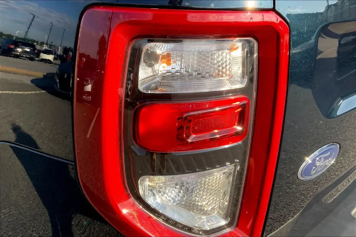 2022 Ford Bronco Sport Outer Banks thumbnail 28