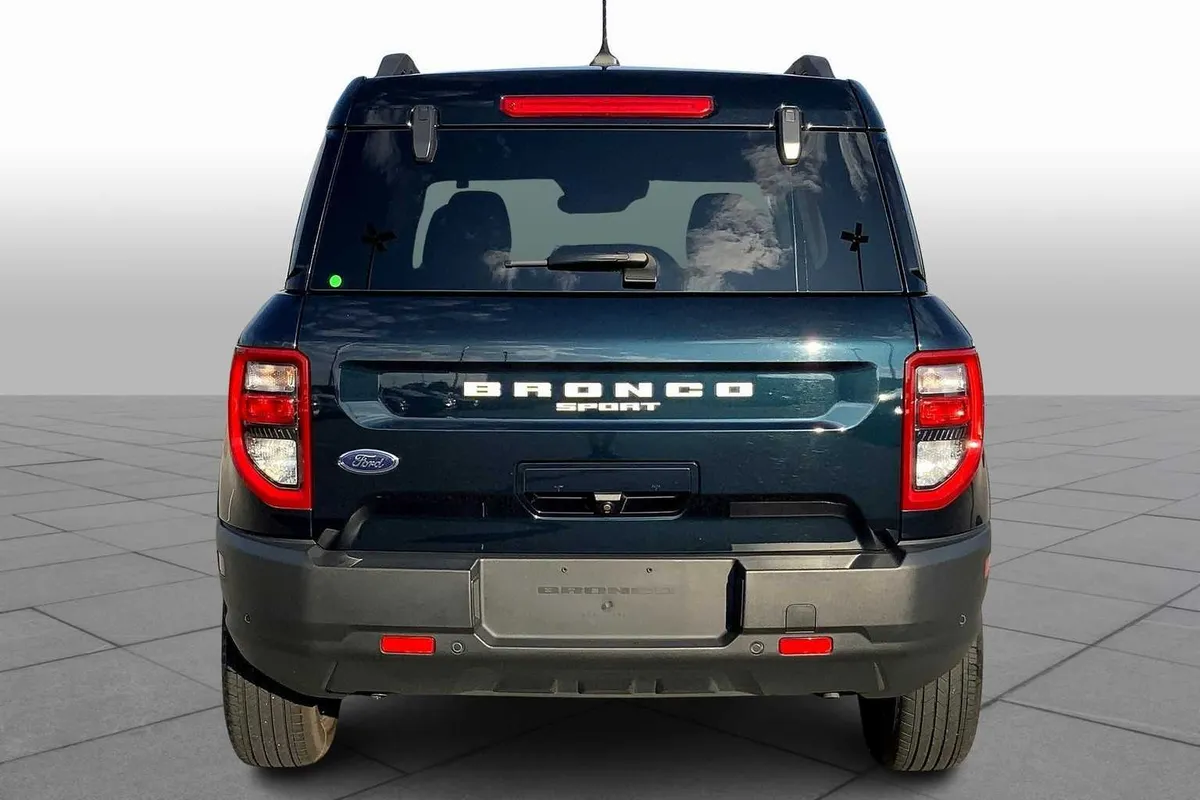 2022 Ford Bronco Sport Outer Banks thumbnail 6