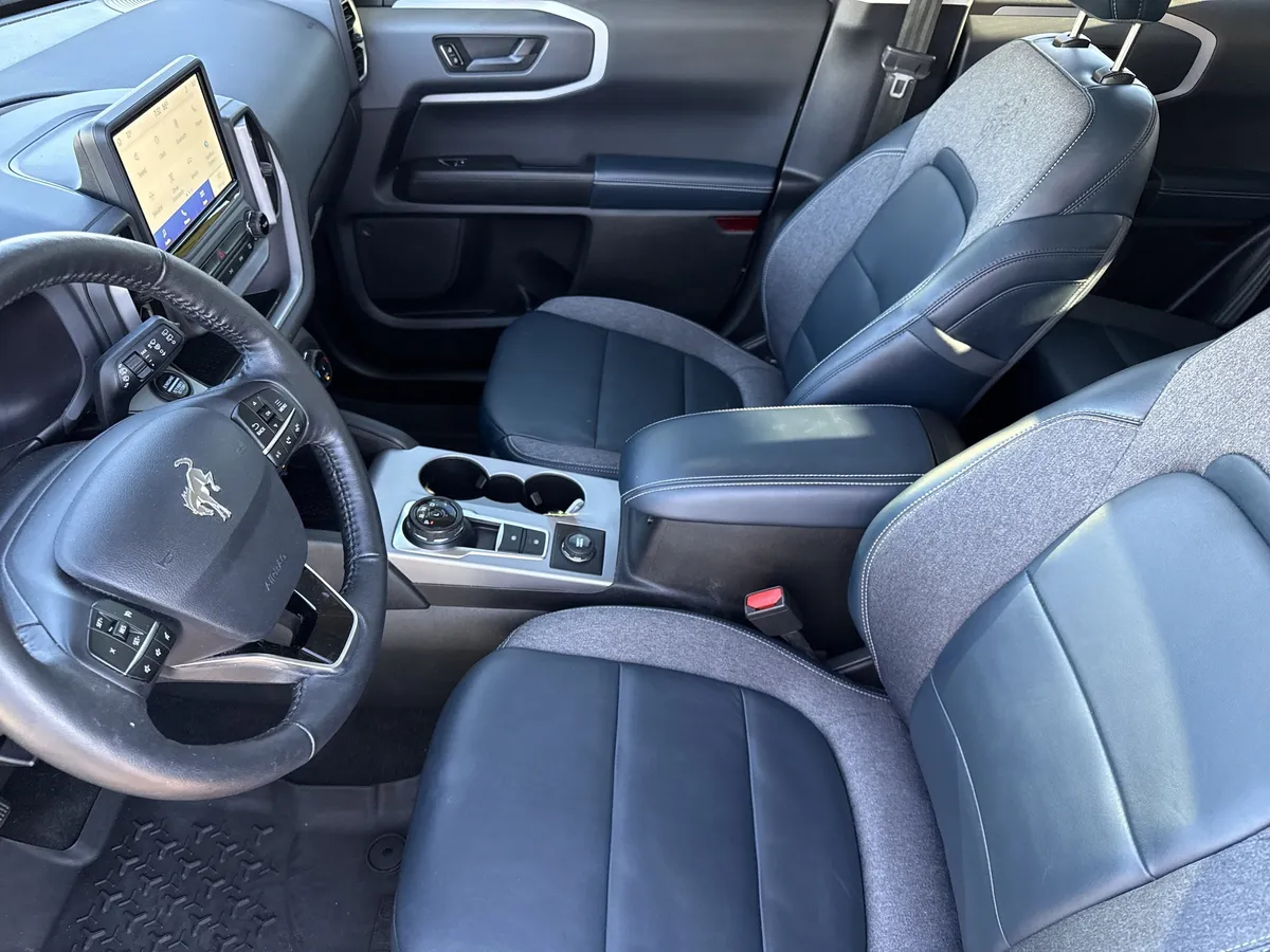 2022 Ford Bronco Sport Outer Banks thumbnail 11