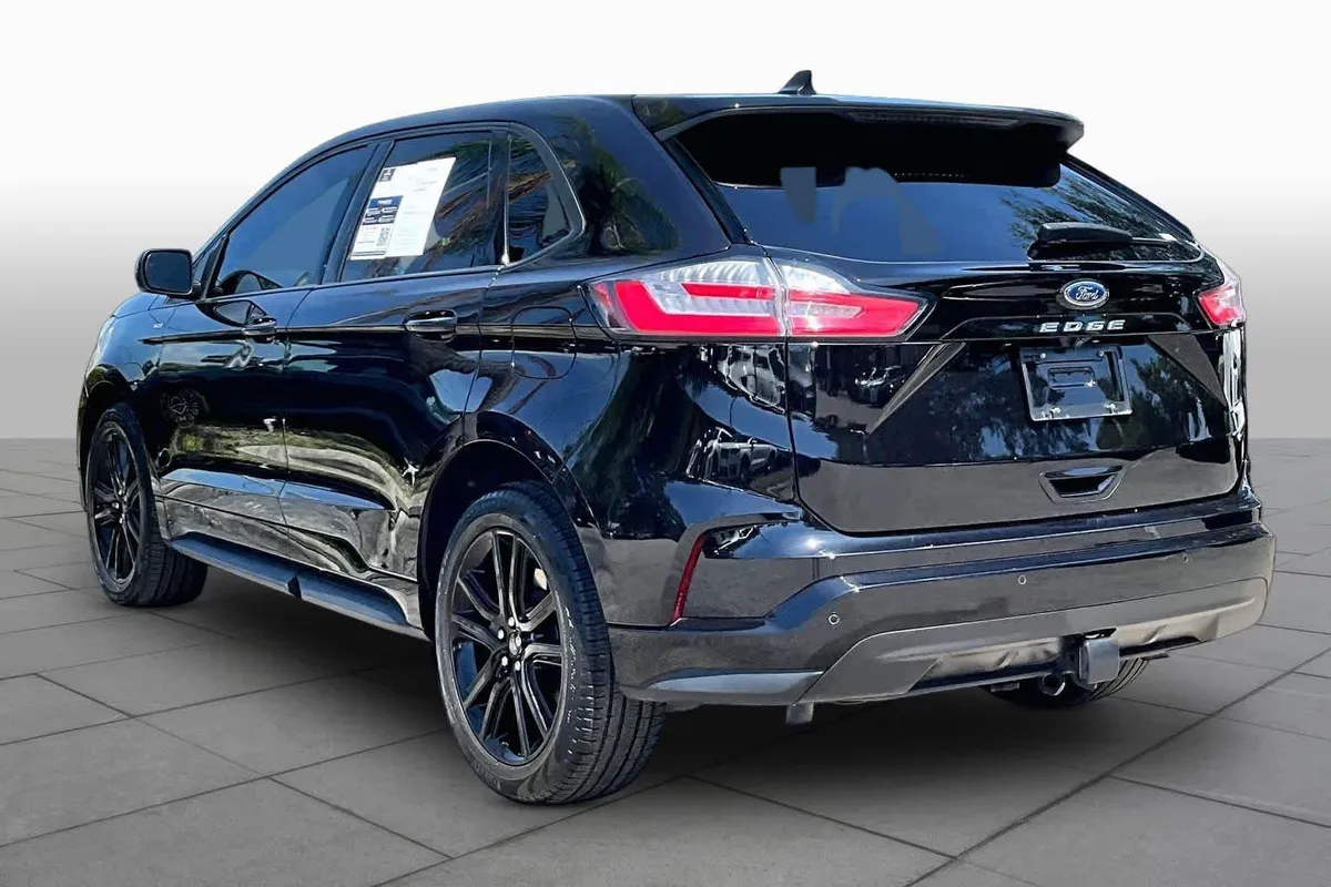 2022 Ford Edge ST-Line thumbnail 12