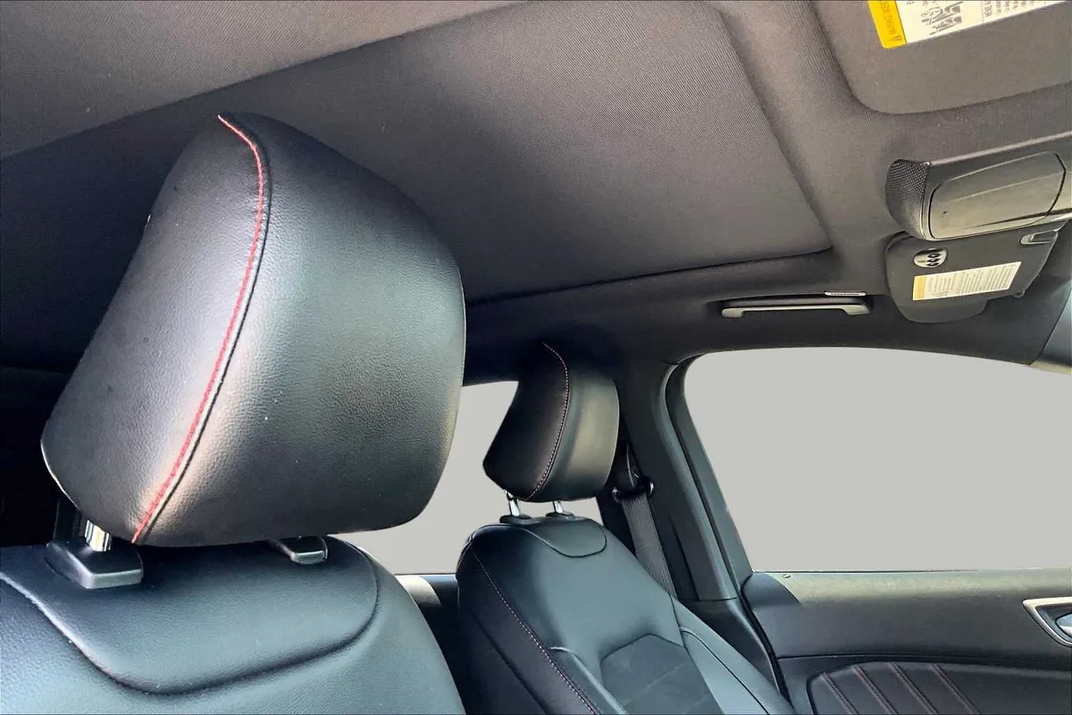 2022 Ford Edge ST-Line thumbnail 14