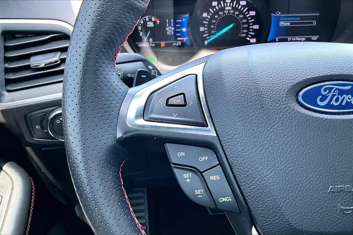 2022 Ford Edge ST-Line thumbnail 22