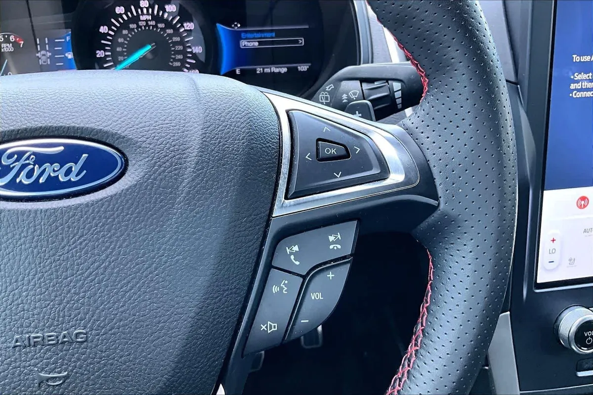 2022 Ford Edge ST-Line thumbnail 23