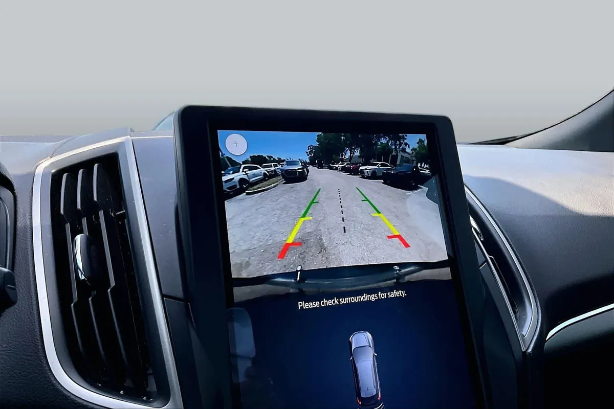 2022 Ford Edge ST-Line thumbnail 25